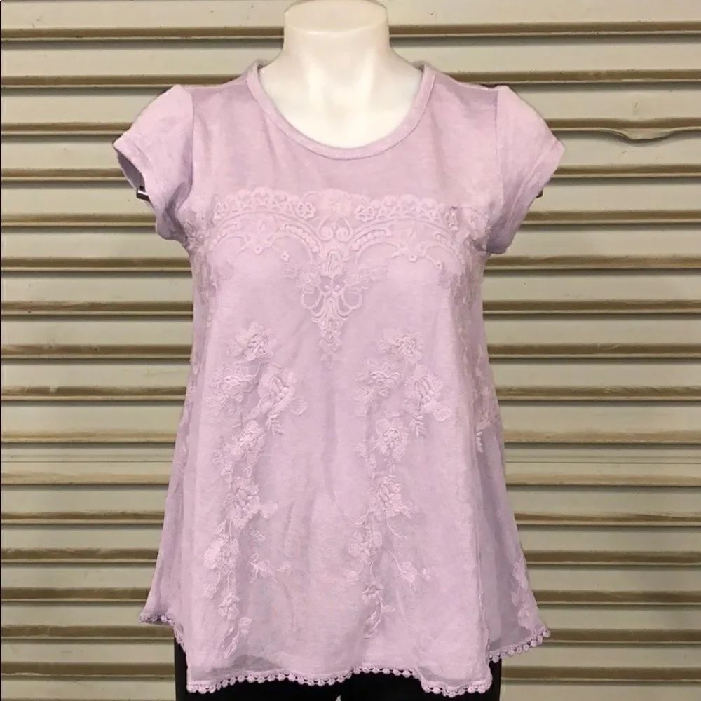 🛍️Rewind lace top that’s lined - Picture 2 of 7